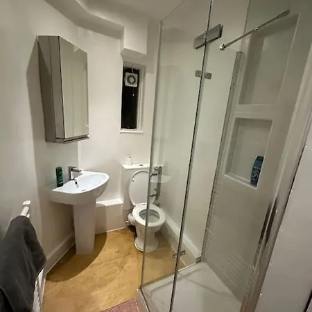 Comfortable Flat Near Portobello Rd London Exterior photo