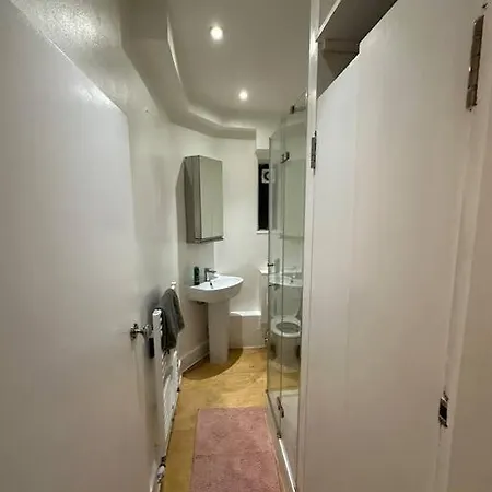Comfortable Flat Near Portobello Rd London Exterior photo