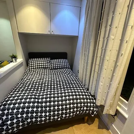 Comfortable Flat Near Portobello Rd London Exterior photo